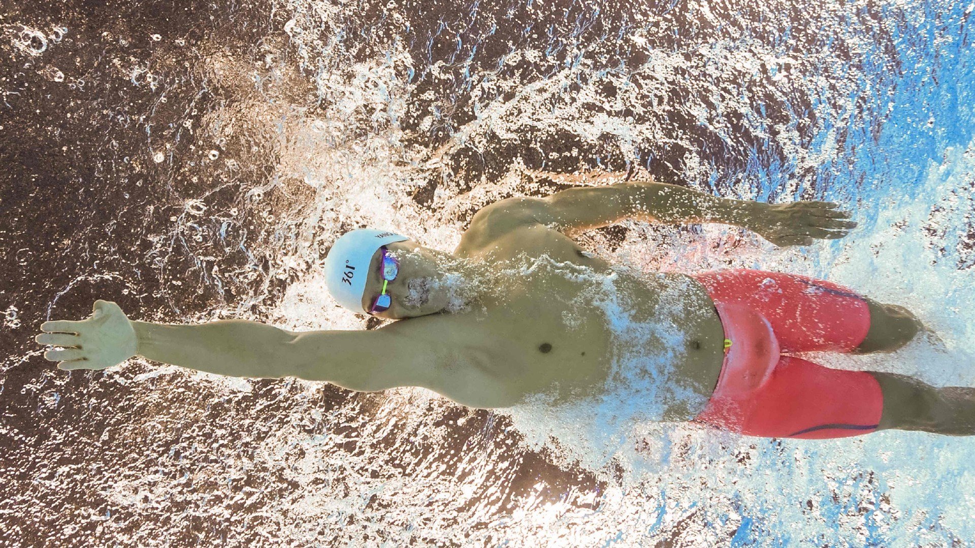 王宗源赛后感谢团队支持,王宗源夺冠