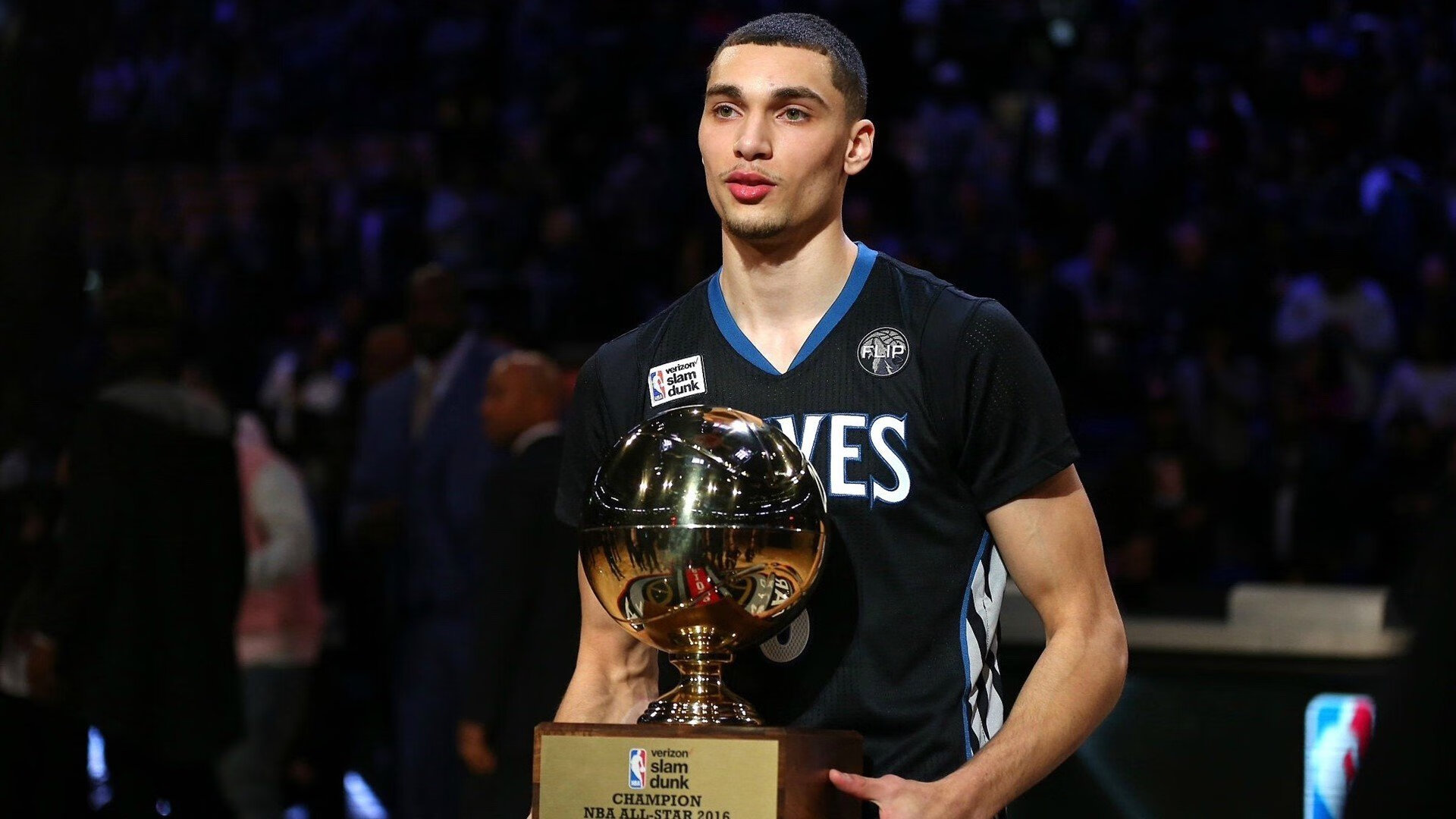 巨星逆袭:詹姆斯和库里谁才是真正的王者?,詹姆斯和库里是朋友吗